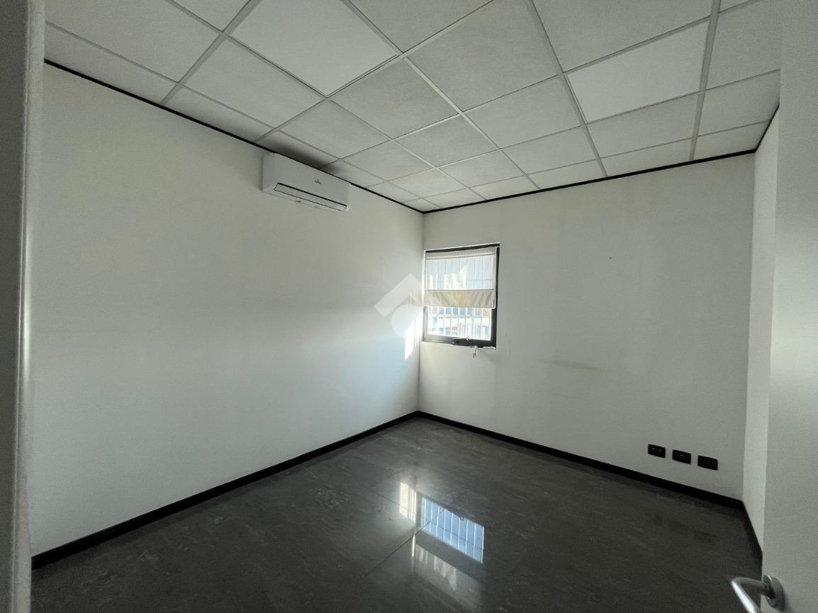Ufficio in Via dei Lavoratori 12, Buccinasco, {3} - Foto 2