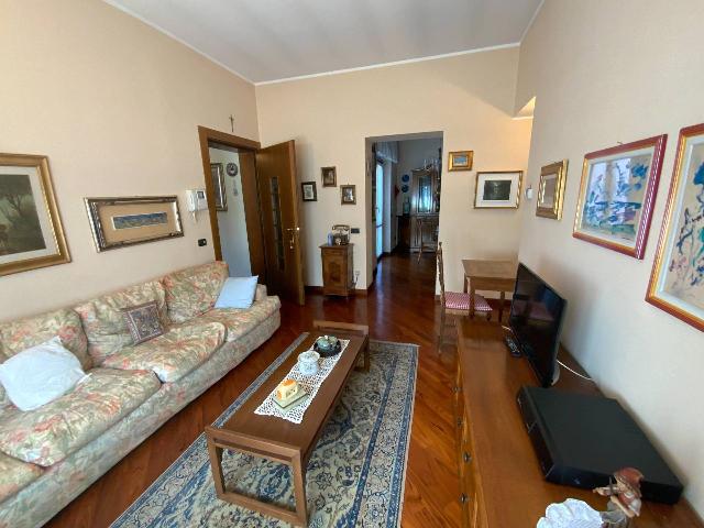 2-room flat in {3}, Via Giacomo Matteotti - Photo 1