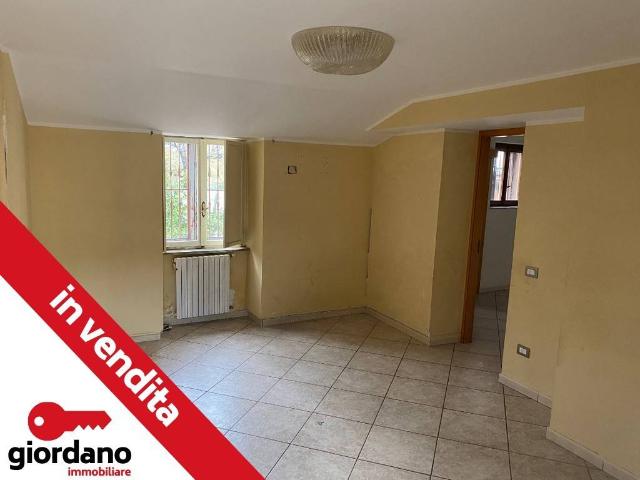 2-room flat in Via Costantino Astarita 83, Pagani - Photo 1