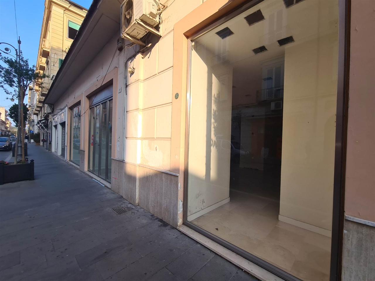 Negozio in Corso Garibaldi, Santa Maria Capua Vetere, {3} - Foto 1