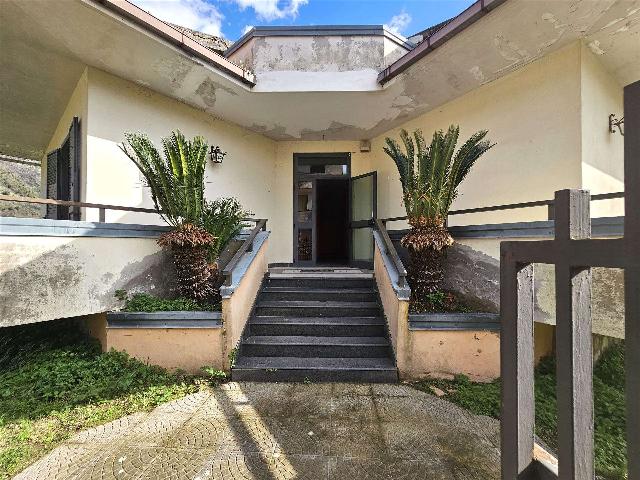 Villa in Via Cavour, Rocchetta e Croce - Foto 1