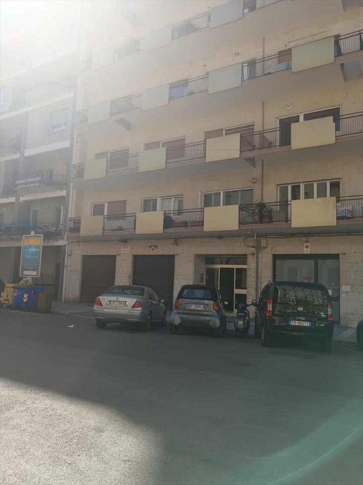 Deposito in Via Dalmazia 159, Bari, {3} - Foto 1