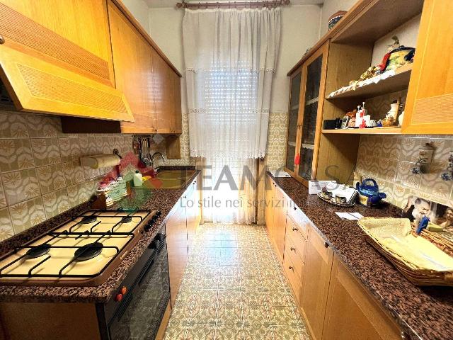 4-room flat in {3}, Via Cesare Beccaria - Photo 1