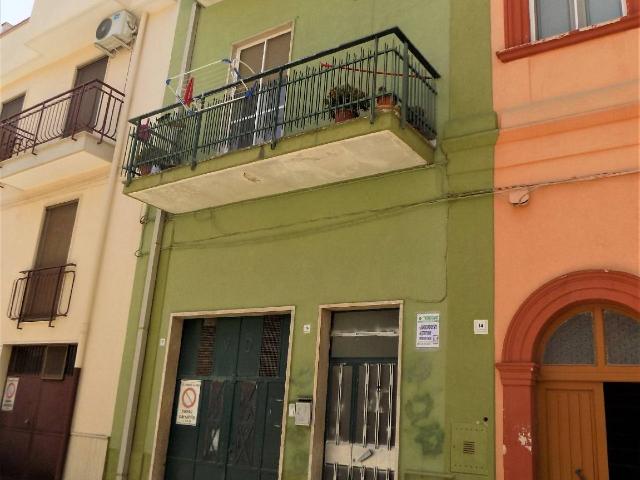 Detached house in Via Stefano Episcopo 16, Acquaviva delle Fonti - Photo 1