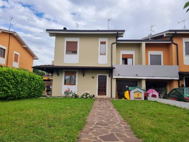 Mansion in Via Cerlungo 122, Montichiari - Photo 1