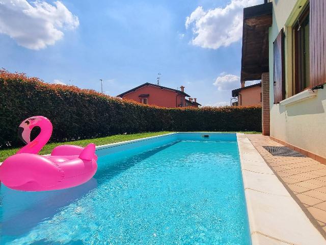 Villa in Via Santa Chiara d'Assisi 2, Montichiari - Foto 1