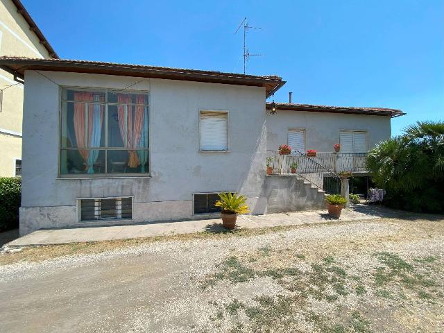 Mansion in Via Cassia, Montefiascone - Photo 1