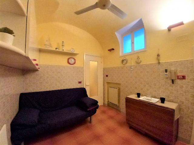 Zweizimmerwohnung in Via Vittorio Veneto, Pietra Ligure - Foto 1