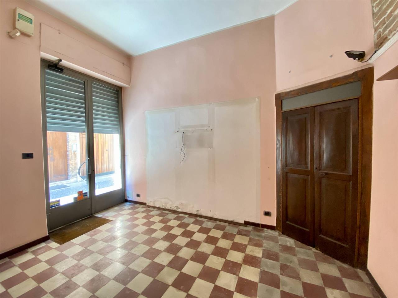 Negozio in Via Sopramuro, Piacenza, {3} - Foto 1