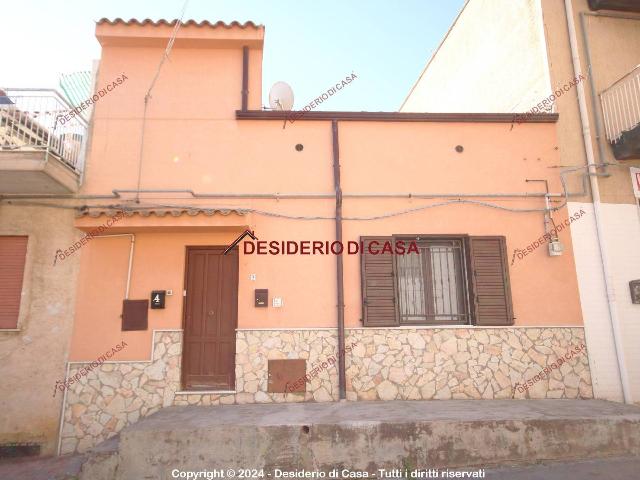 4-room flat in Via Pescheria 4, Santa Flavia - Photo 1