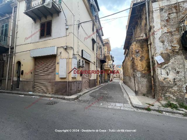 Detached house in {3}, Piazza Leone 3 - Photo 1