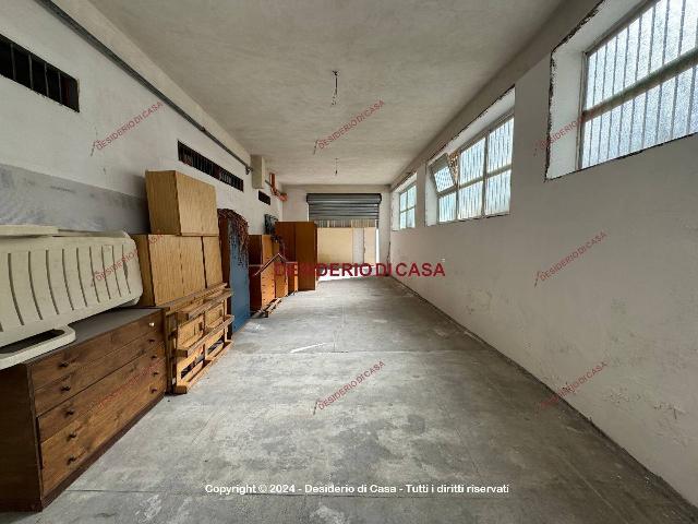 Warehouse in {3}, Via Nino Bixio 46 - Photo 1