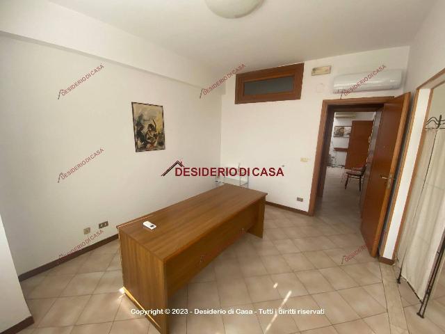 Ufficio condiviso in Corso Butera 171, Bagheria - Foto 1