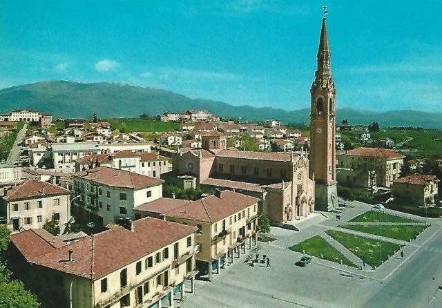 Dreizimmerwohnung in Via degli Alpini, Cornuda - Foto 1