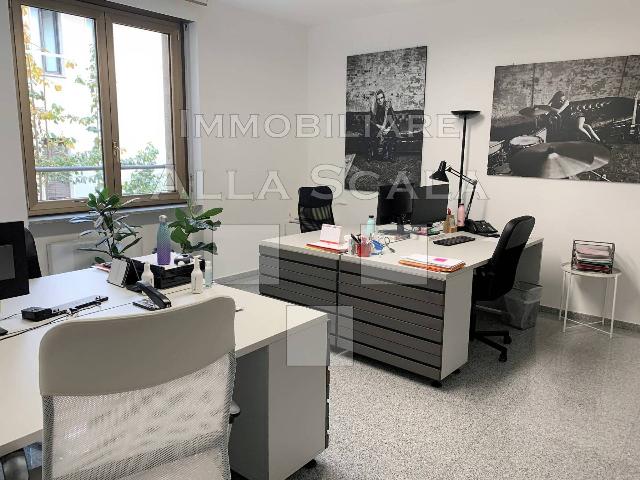 Shared office in Via Pietro Verri, Milano - Photo 1