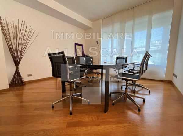 Ufficio in Largo La Foppa, Milano, {3} - Foto 1