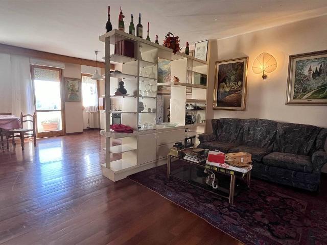 4-room flat in Via Belvedere, Massa e Cozzile - Photo 1