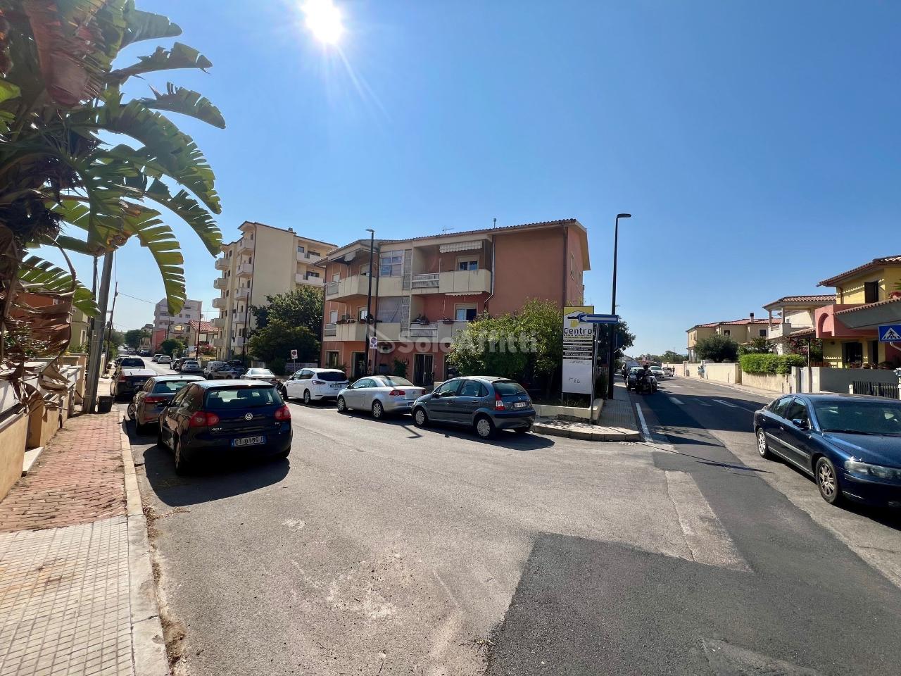 Negozio in Via Palladio 47, Olbia, {3} - Foto 1