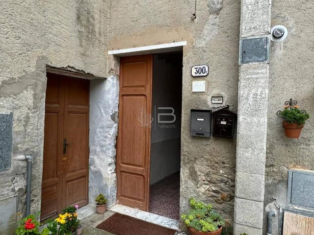 Detached house in Via Barsanti, Seravezza - Photo 1