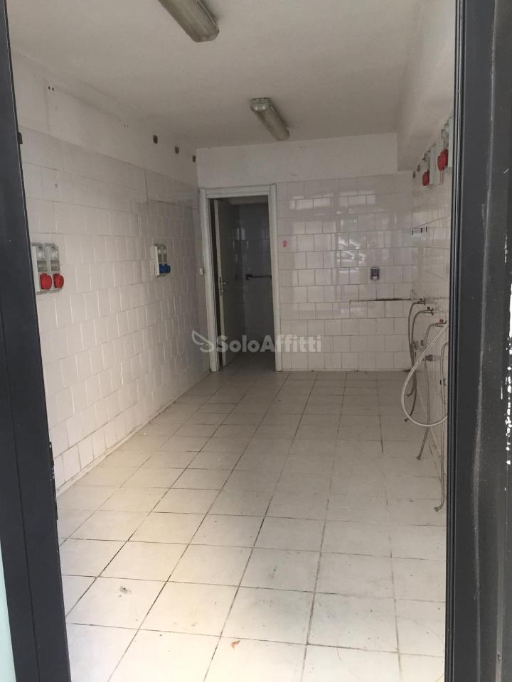 Negozio in Via Foscolo, Pescara, {3} - Foto 1