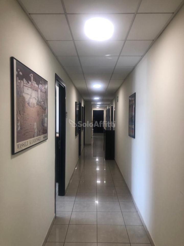 Ufficio in Via Renato Paolucci, Pescara, {3} - Foto 1