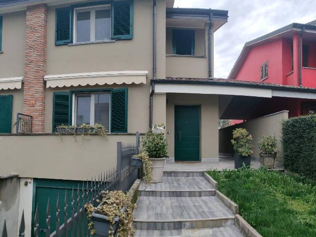 Villa a schiera in Via Indipendenza, Chieve - Foto 1