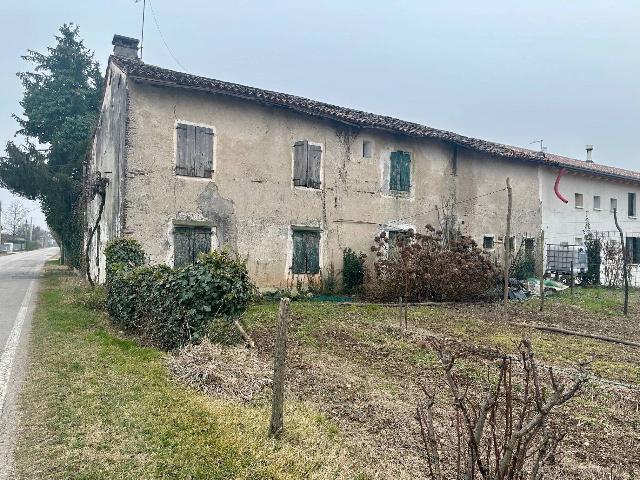 Country house or cottage in Quartiere Generale Giardino 2, Rossano Veneto - Photo 1