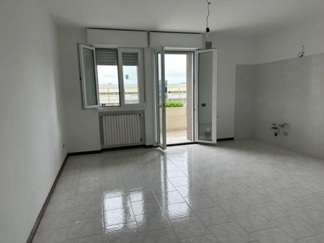 3-room flat in Via Aldo Moro, Campagna Lupia - Photo 1