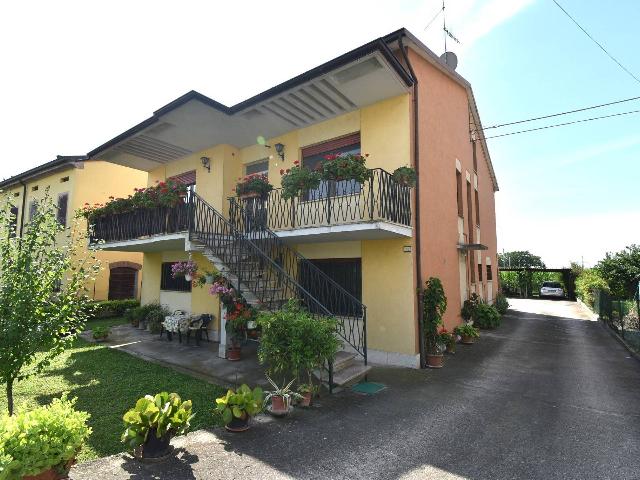 Villa in Via Staffola 22, Guastalla - Foto 1