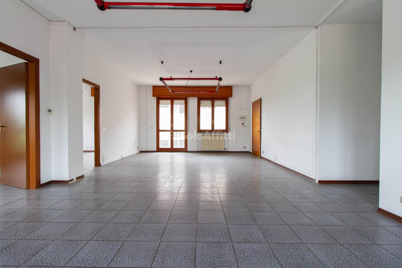 Ufficio in , Lainate, {3} - Foto 1