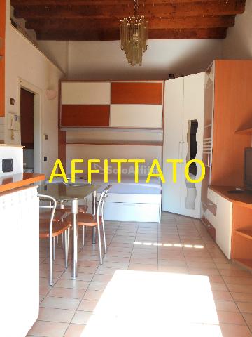 One-room flat in Via Volturno 30, Monza - Photo 1