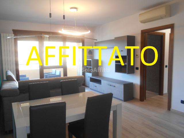 3-room flat in Viale Martiri della Libertà 248, Lissone - Photo 1