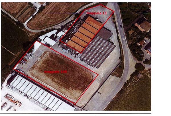 Capannone in Via Brecce 76, Loreto, {3} - Foto 1