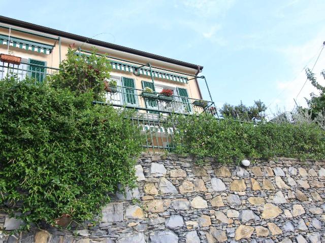 3-room flat in Via delle Mimose, Avegno - Photo 1