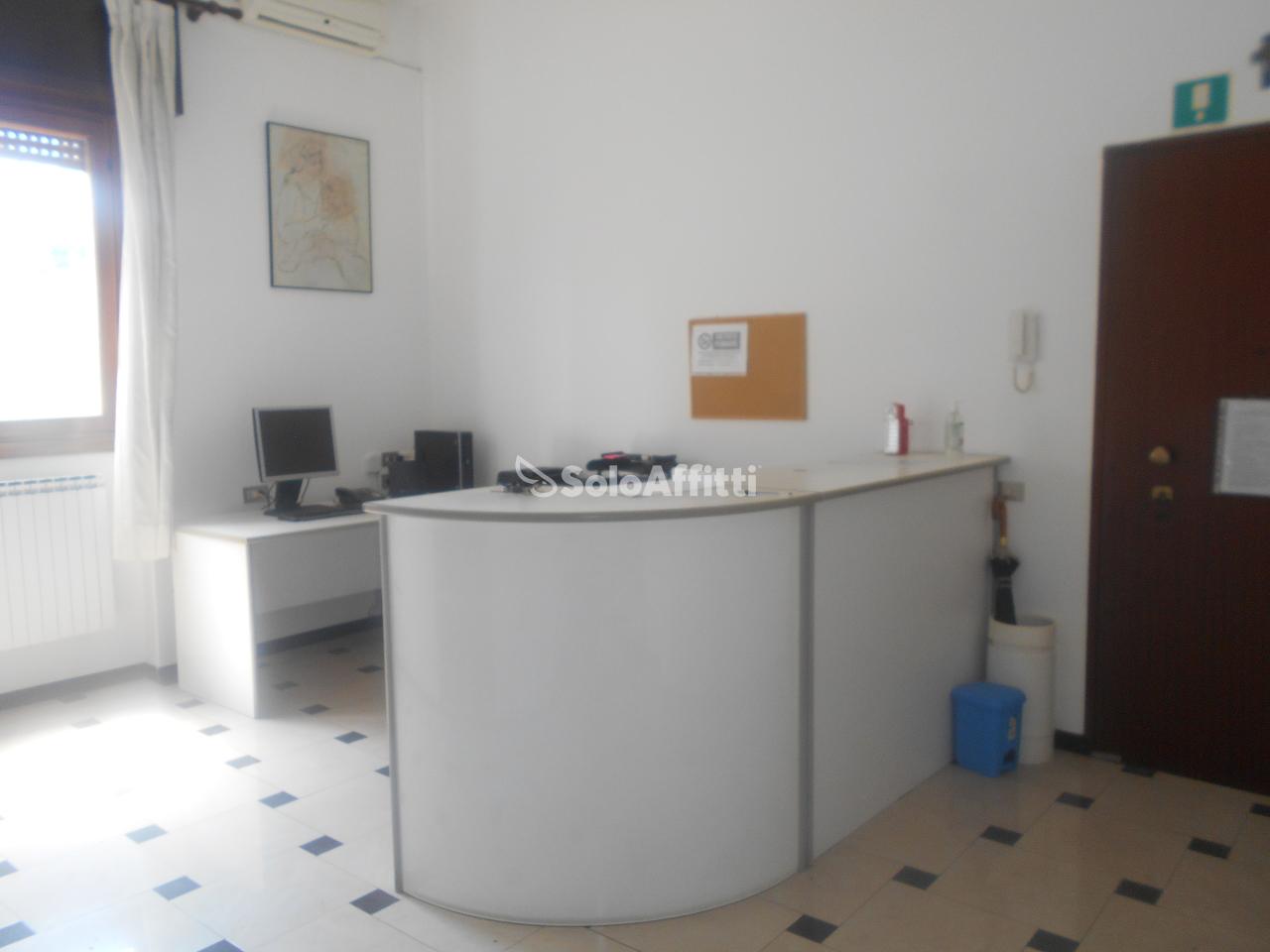 Ufficio in , Monza, {3} - Foto 1