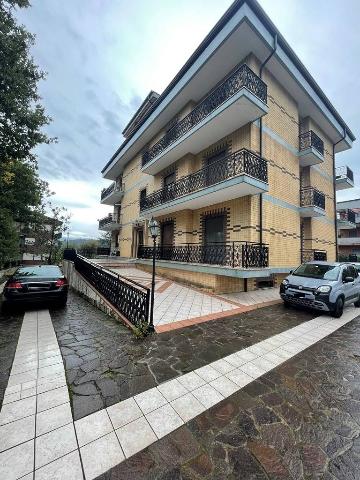 Apartament in Via Rusoli, Castrolibero - Photo 1