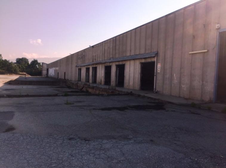 Capannone in Via Trieste, Montalto Uffugo, Cosenza, Calabria, 87046, Italia, Montalto Uffugo, {3} - Foto 2