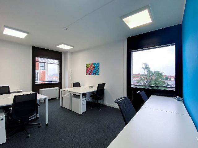 Shared office in {3}, Viale Masini 12-14 - Photo 1