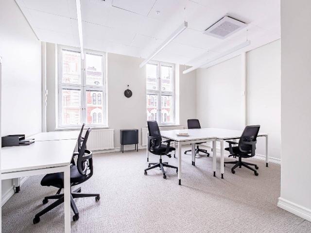 Shared office in {3}, Piazza del Popolo 18 - Photo 1