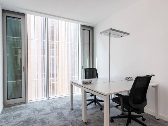 Shared office in Via Cecilio 4, Como - Photo 1