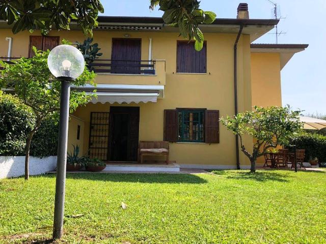 Villa in Viale delle Orchidee, Sabaudia - Foto 1