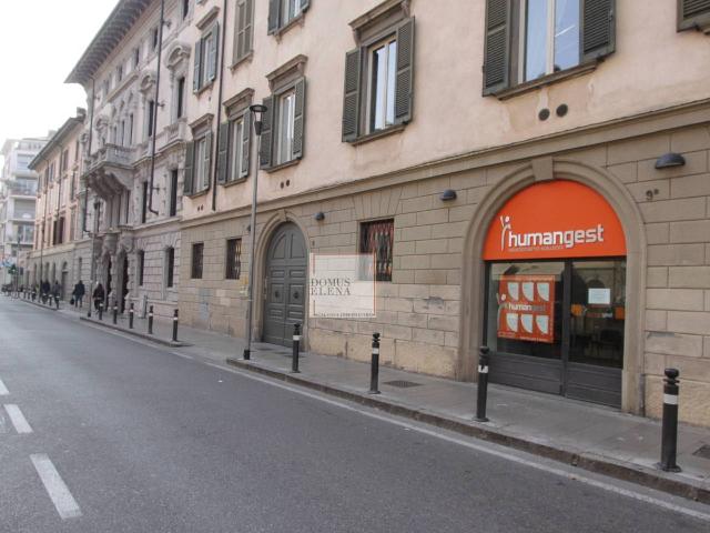 Gemeinschaftsbüro in Via Giacomo Quarenghi 9b, Bergamo - Foto 1