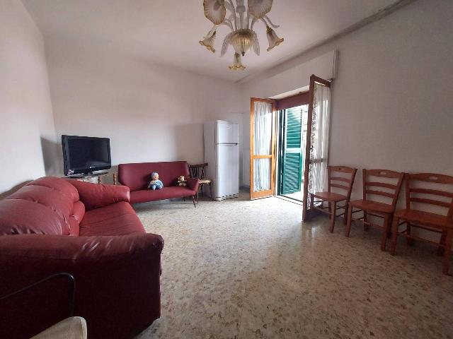 3-room flat in Via Luigi Longo 10, Adelfia - Photo 1