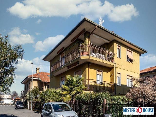 Villa in Via Amilcare Ponchielli 3, Nova Milanese - Foto 1