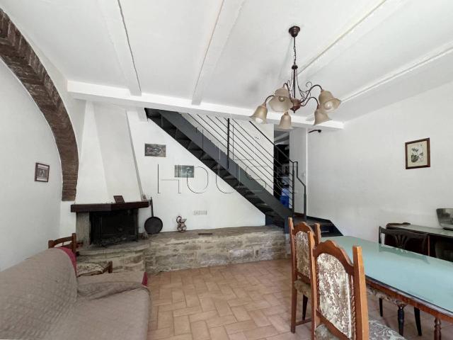 3-room flat in Vocabolo Battifossi, 5, Città di Castello - Photo 1