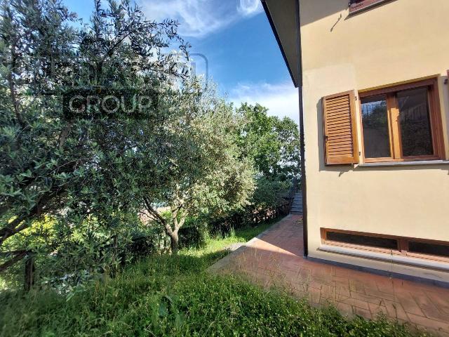 3-room flat in Via Emilio Bertini, Vaiano - Photo 1