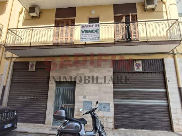 Vierzimmerwohnung in Via Alghero 4, Modugno - Foto 1