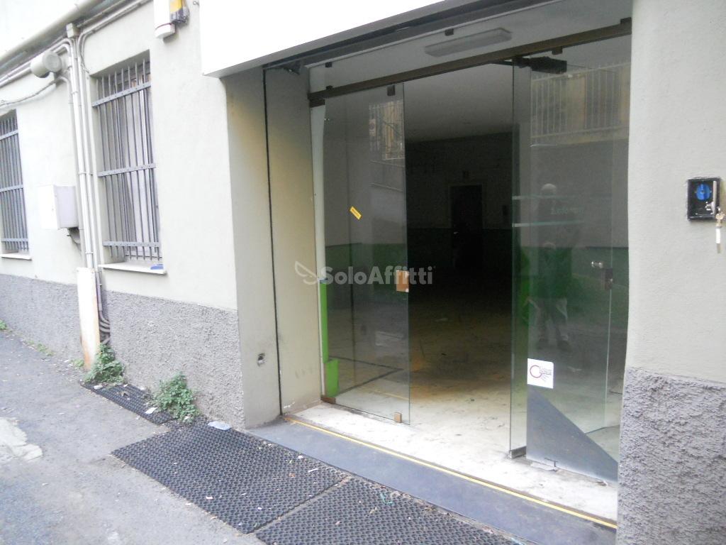Magazzino in Via Ippolito d'Aste 51r, Genova, {3} - Foto 1