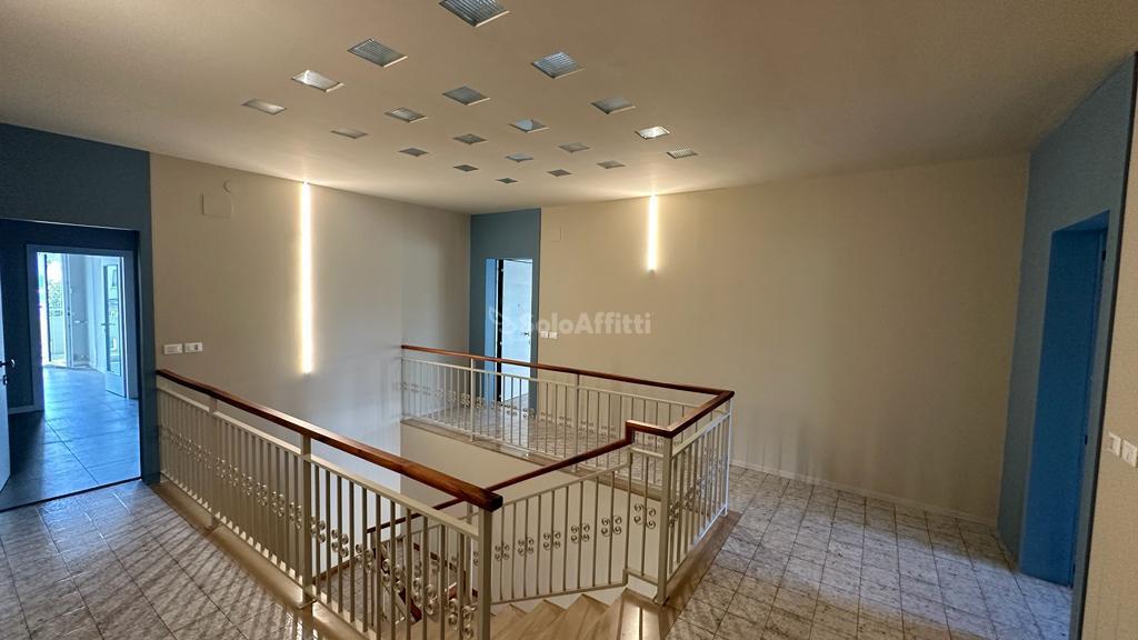 Ufficio in , Monfalcone, {3} - Foto 1