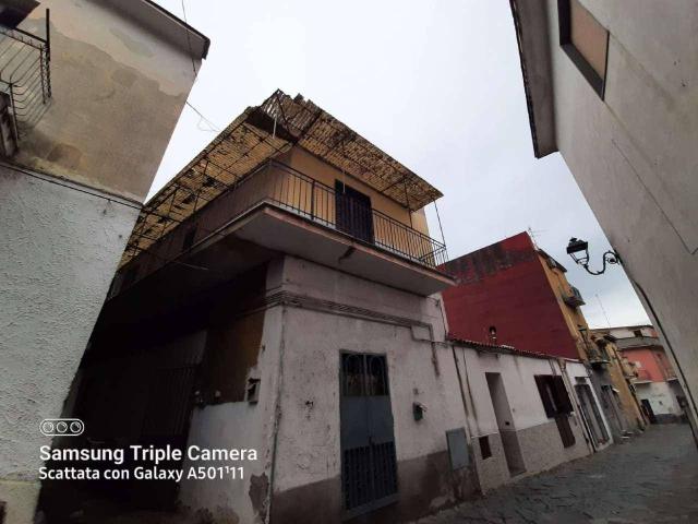 3-room flat in Via Ferrante d'Aragona, Somma Vesuviana - Photo 1